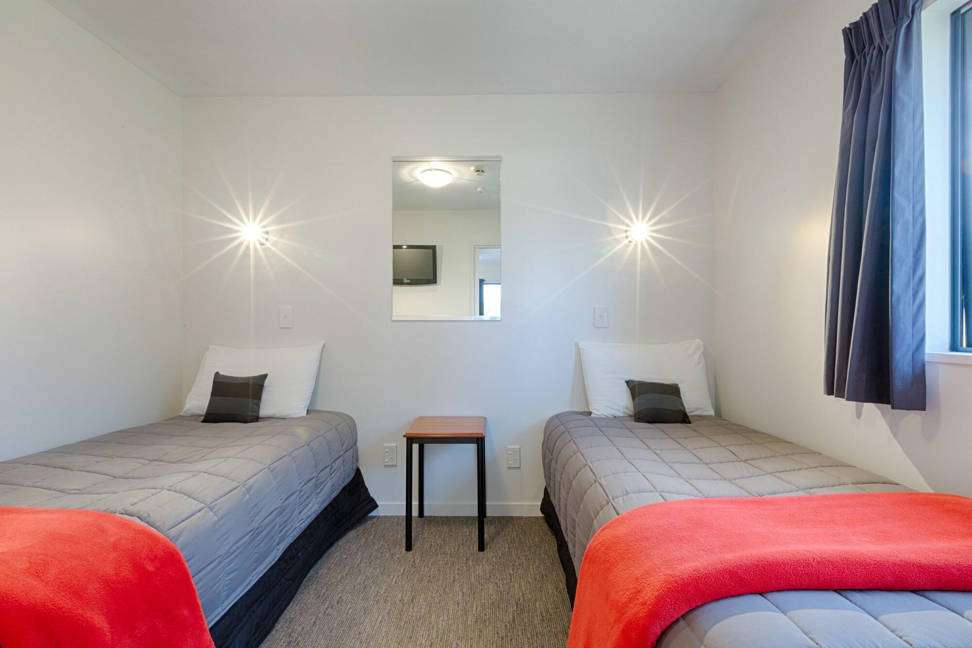 Bella Vista Motel Те-Анау Экстерьер фото