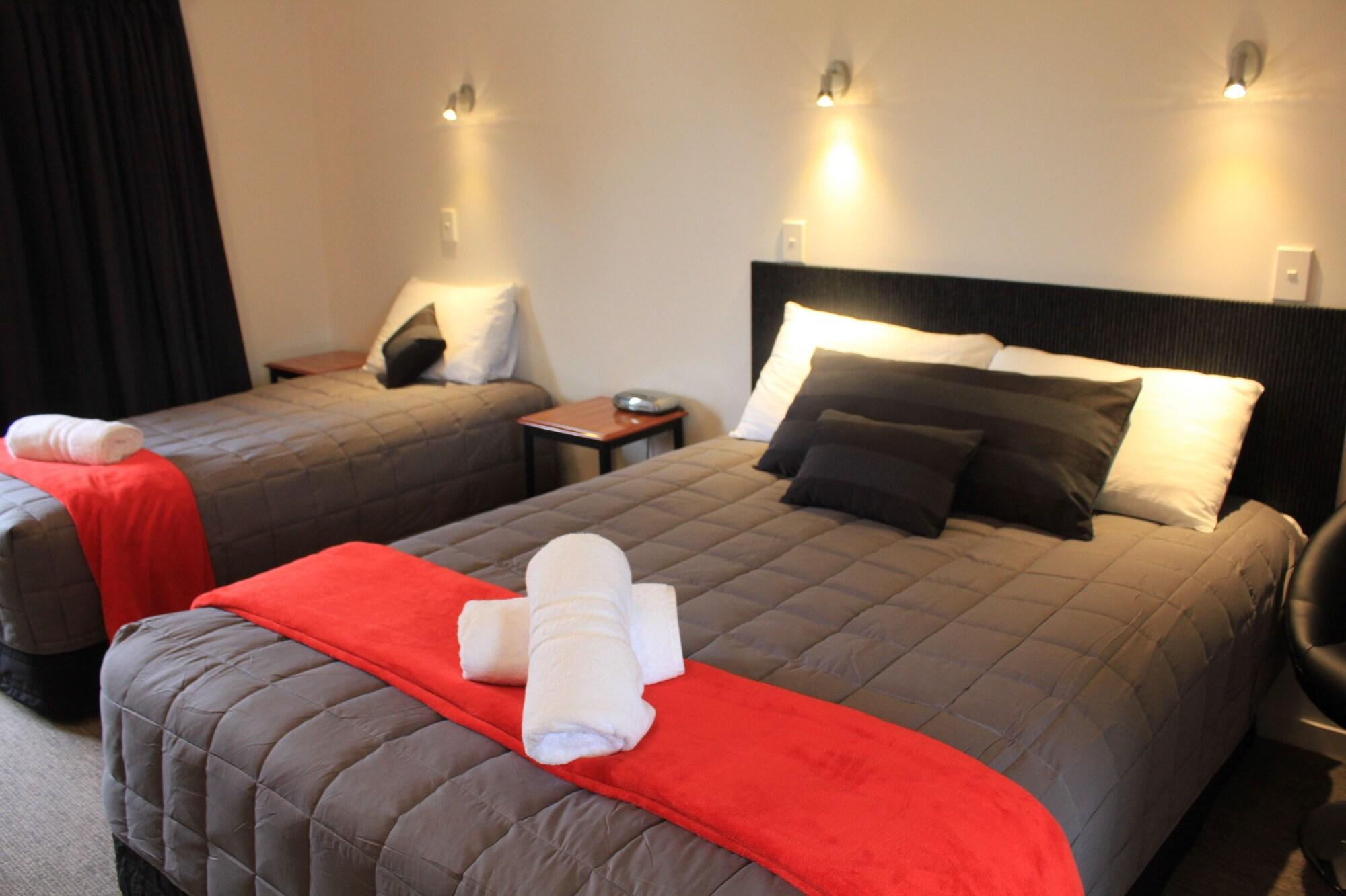 Bella Vista Motel Те-Анау Экстерьер фото