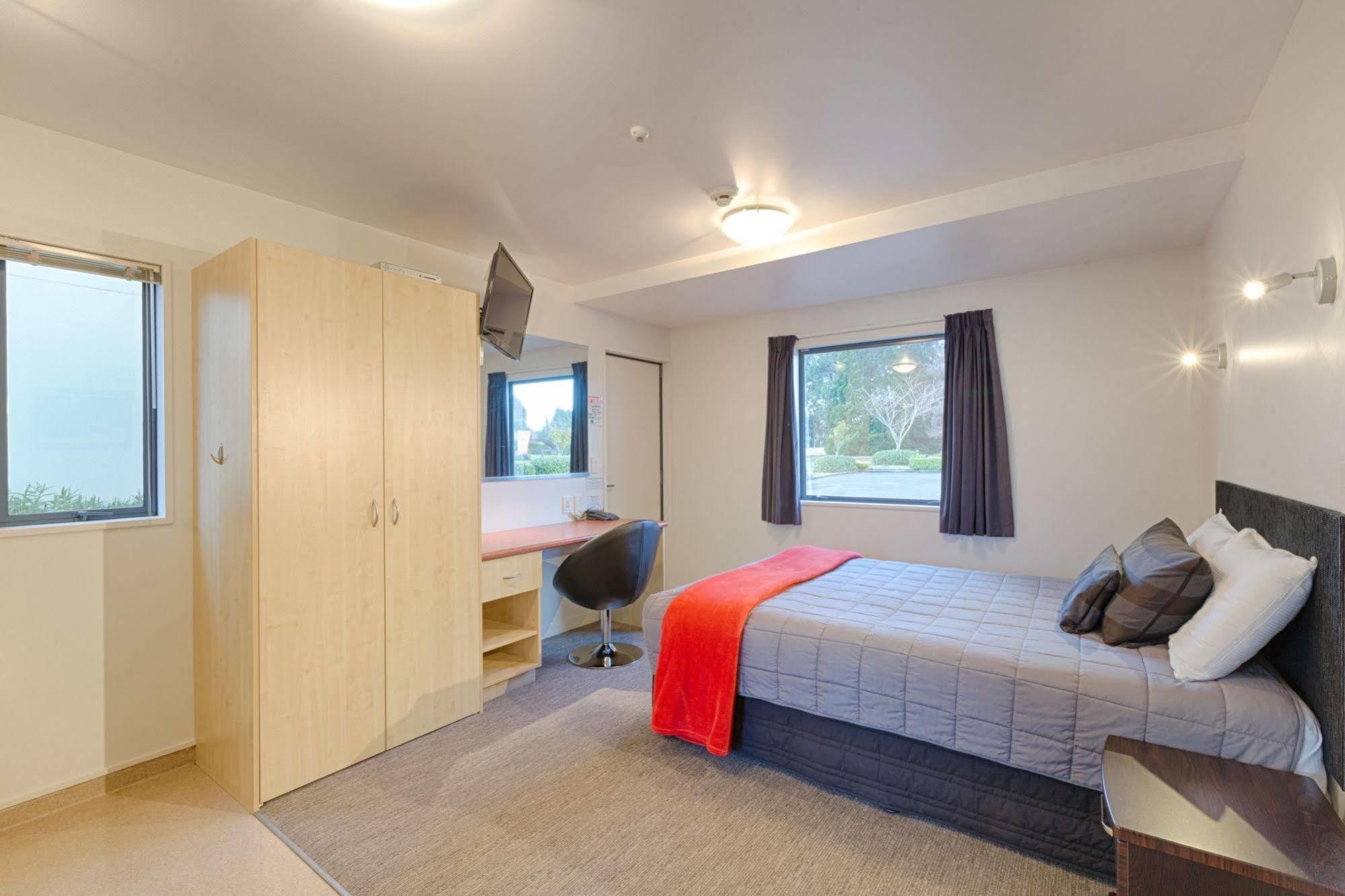 Bella Vista Motel Те-Анау Экстерьер фото